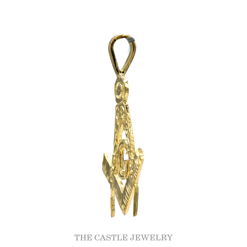 Side profile of the 10k yellow gold Masonic square and compass pendant