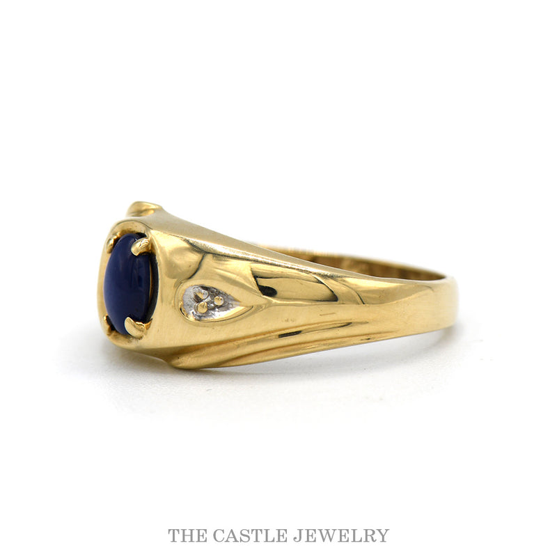 Side profile of the 10k yellow gold Lindy star ring