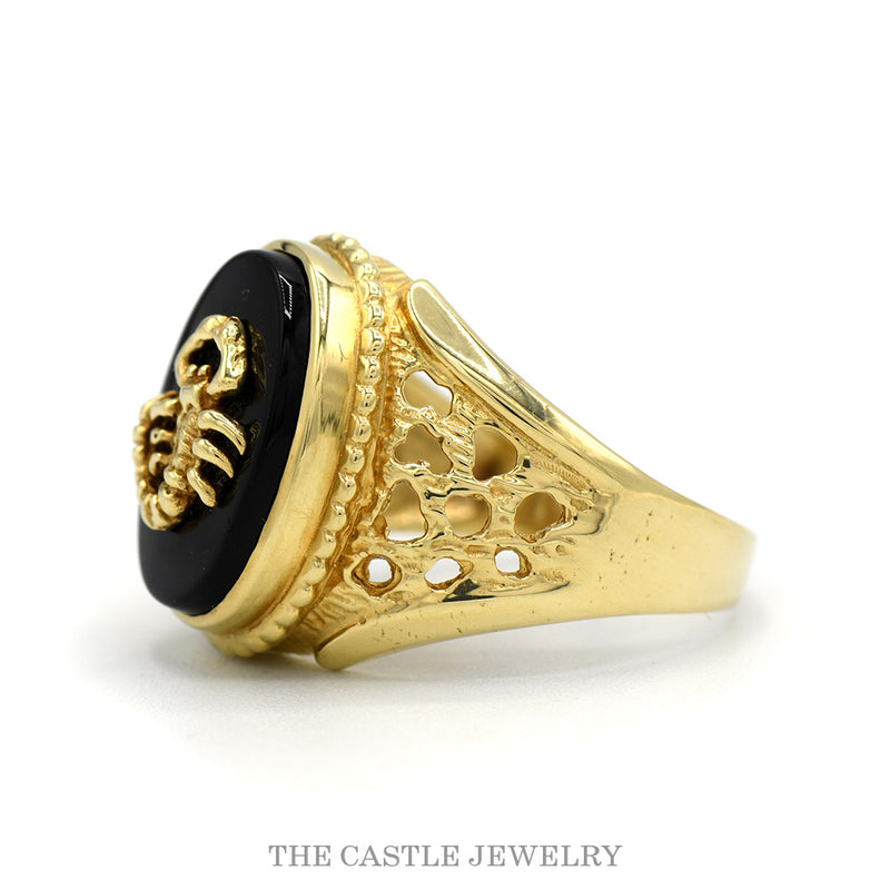 Side profile of the 10k yellow gold scorpion onyx ring