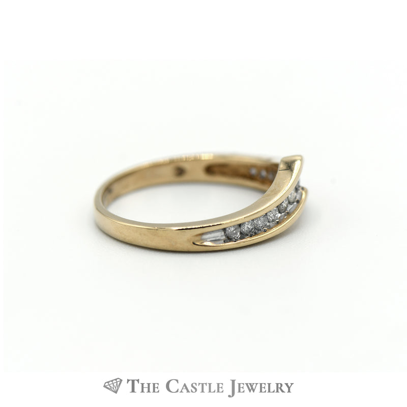 Curved "V" Shaped Round Brilliant Cut Diamond Wedding Band