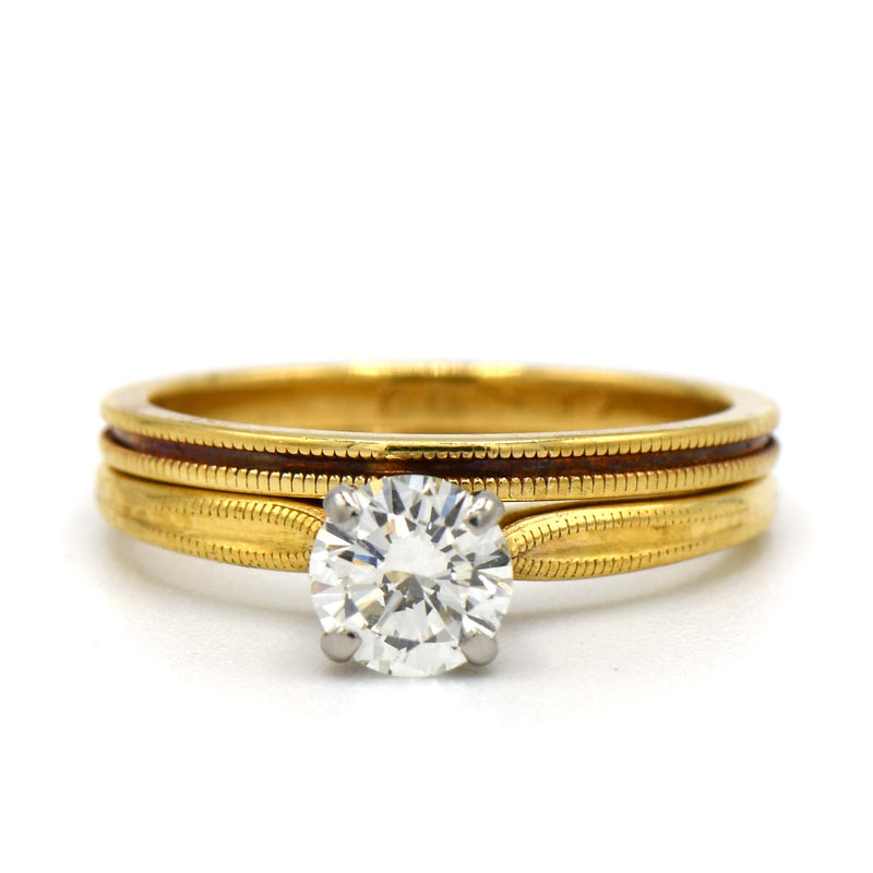 Round Brilliant Cut Diamond Ridged Engagement Ring and Wedding Band Bridal Set in 18k Yellow Gold