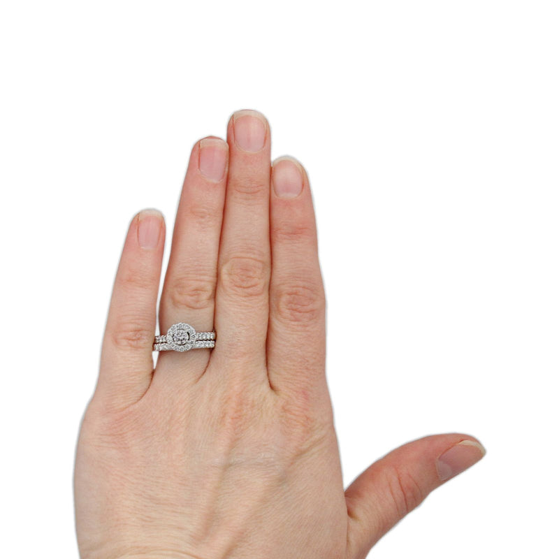 Crown Collection 1cttw Bridal Set w/ Round Center in Diamond Halo & Diamond Sides in 14k