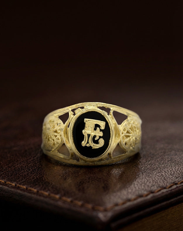 Oval Black Onyx Initial 'E' Men's Ring with Filigree Cut-Out Shoulders in 14k Yellow Gold