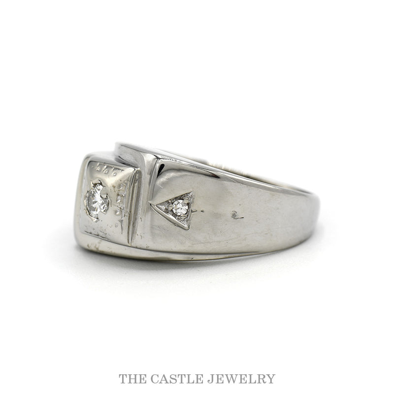 Side profile of the 14k white gold men's diamond ring