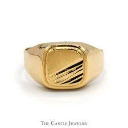 Ridged Textured Signet Ring in 18k Yellow Gold