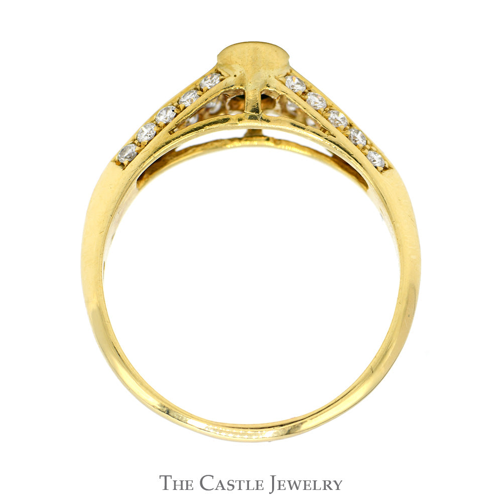 Oval Cut Emerald Ring with Baguette & Round Diamond Accented Sides in 18k Yellow Gold