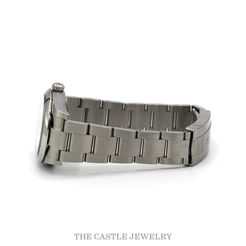 The stainless steel Oyster bracelet in profile