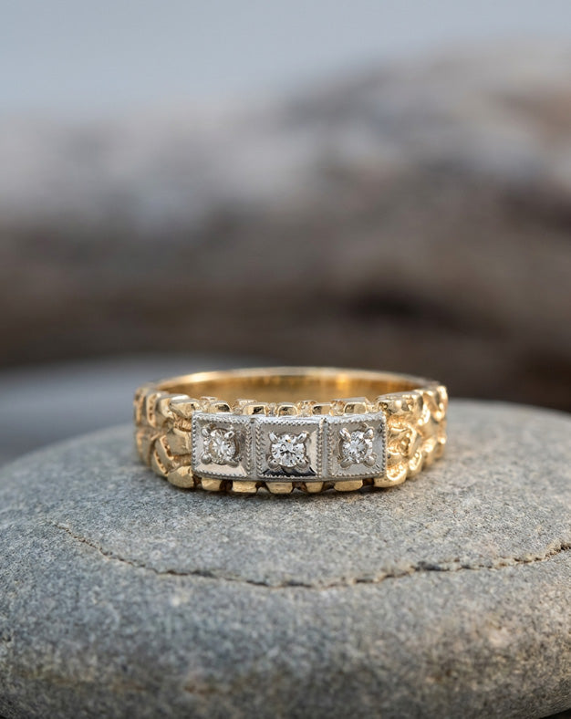 0.15ctw Men's Three-Diamond Nugget Band in 10k Yellow Gold
