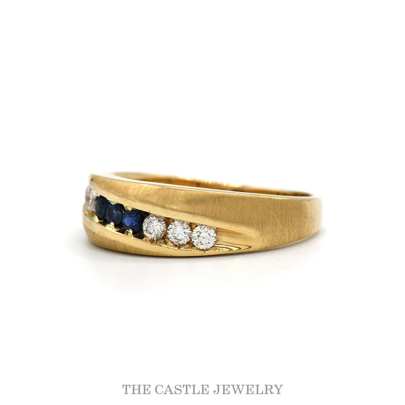 Side profile of the diagonally nick set sapphire and diamond band