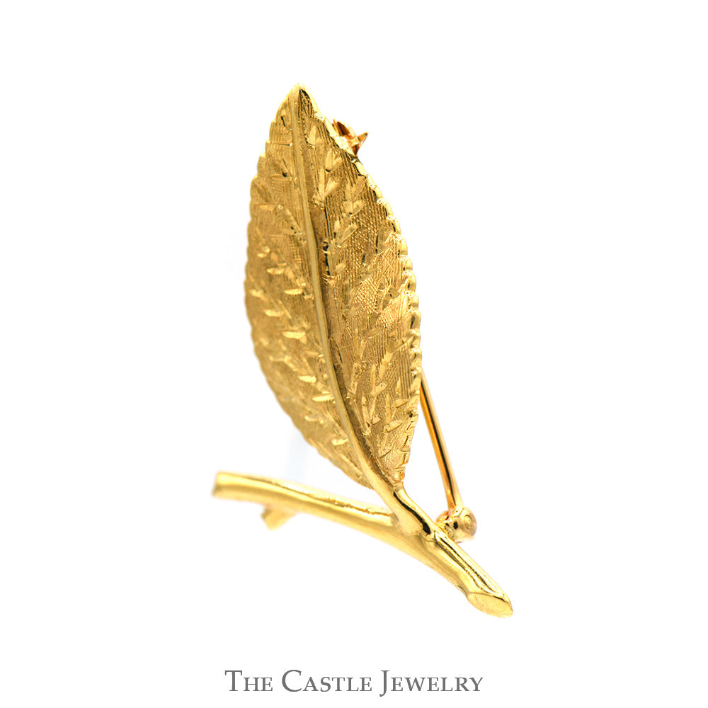 Detailed Leaf Designed Brooch/Pin in 14k Yellow Gold