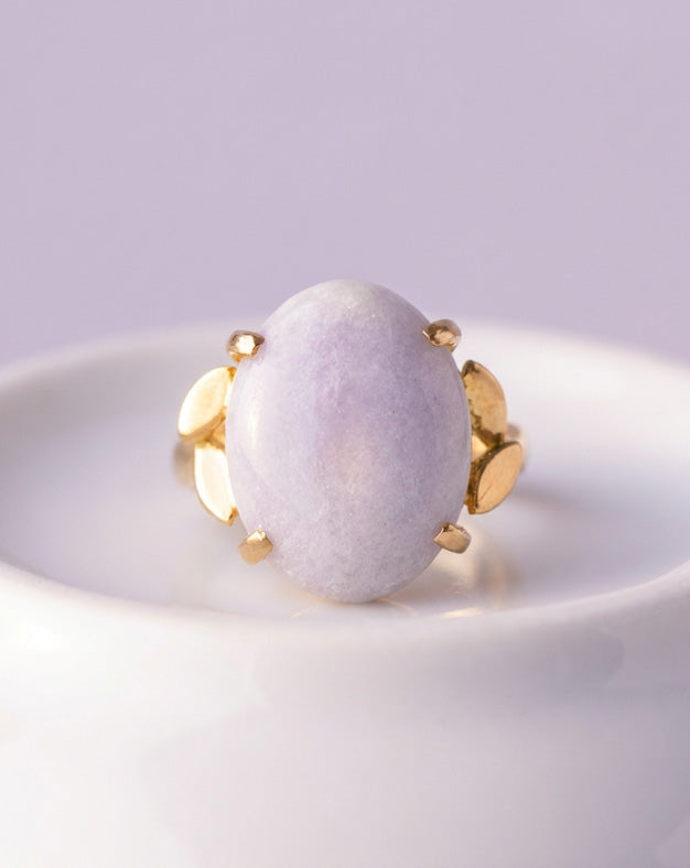 Cabochon Lavender Jade Ring in 14k Yellow Gold
