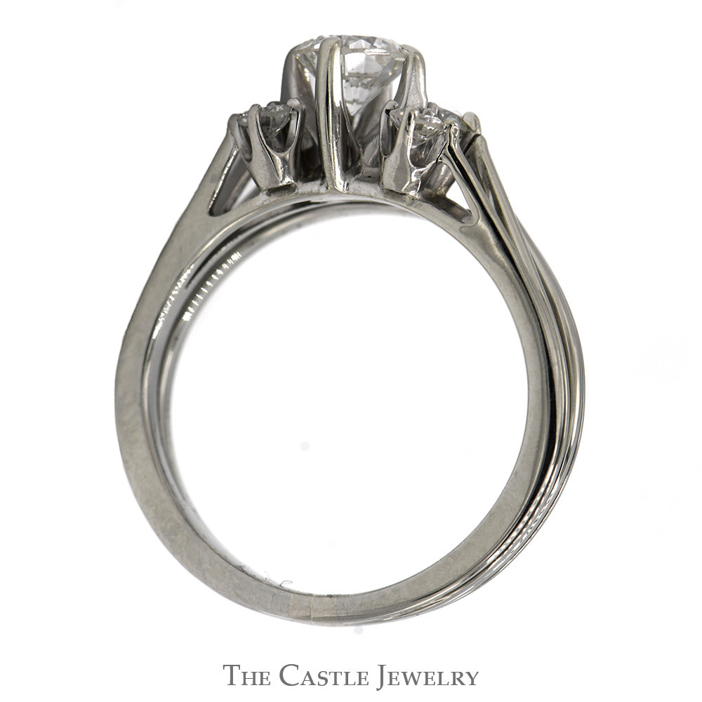 Round Diamond Cluster Ring with Split Shank Sides in 18k White Gold