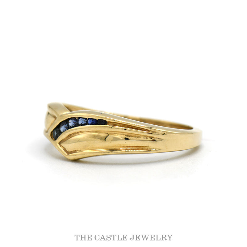 Side profile of the 10k yellow gold sapphire wishbone band