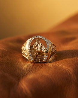 0.14ctw Men's Horsehead-in-Horseshoe Diamond Ring in 10k Yellow Gold