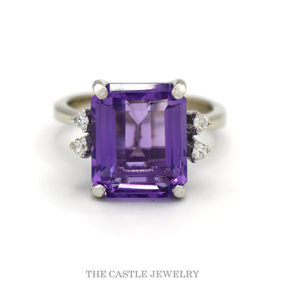 14k white gold emerald cut amethyst ring with stepped round diamond accents — top view
