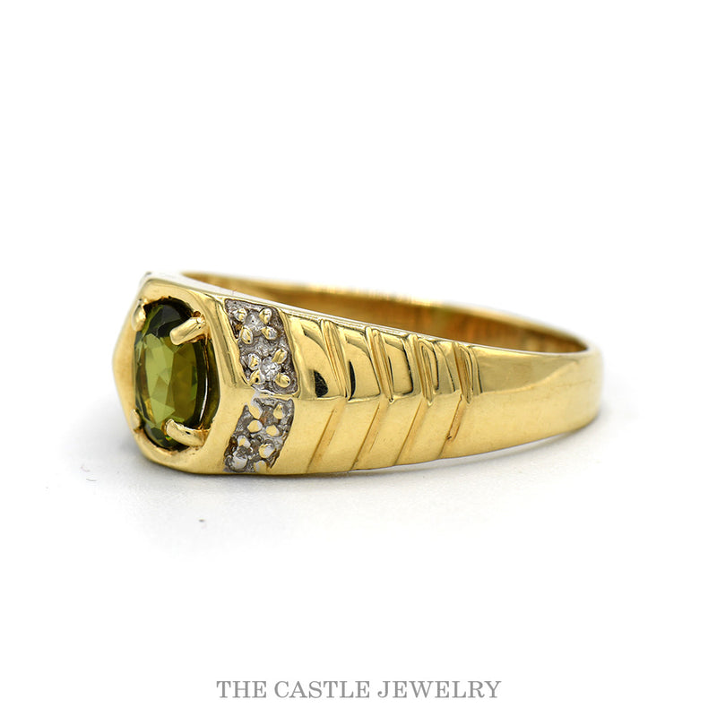 Side profile of the 10k yellow gold peridot ridged ring