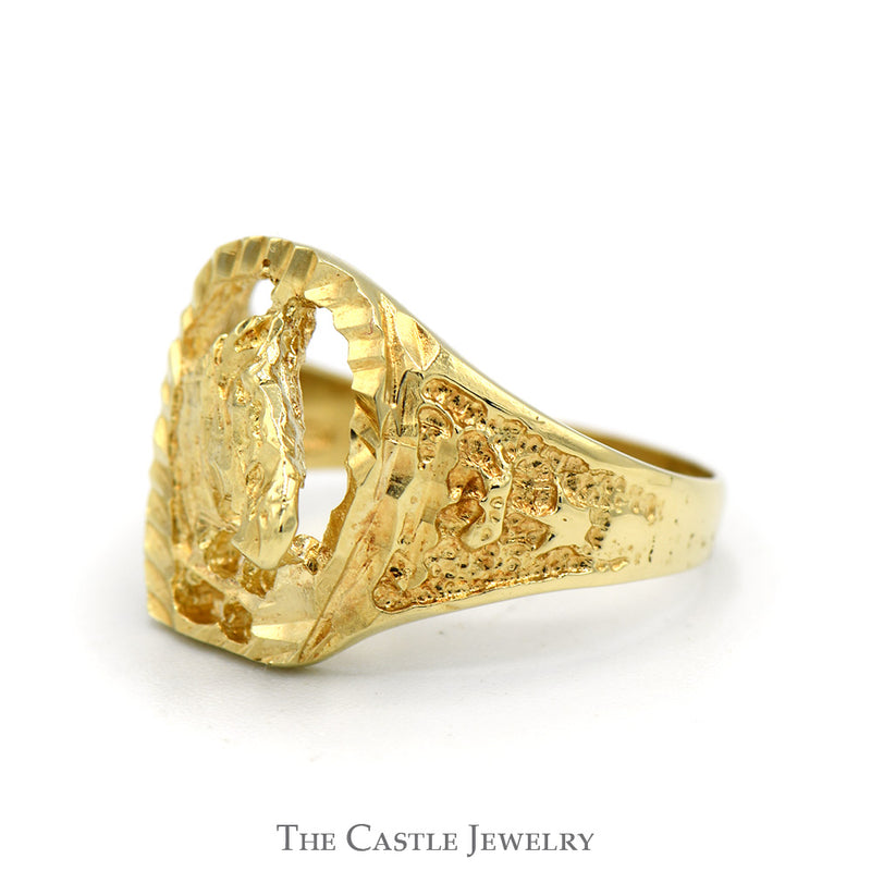 Horseshoe Ring with Horse Head and Diamond Cut Pattern in 14k Yellow Gold