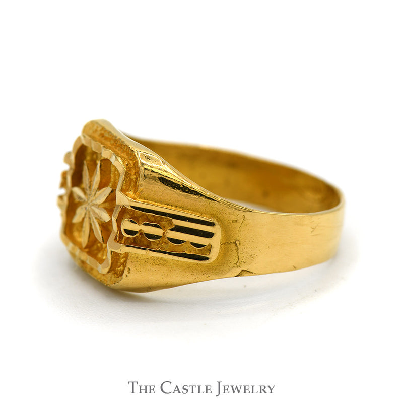 Leaf Designed Ring with Ridged Sides in 21k Yellow Gold