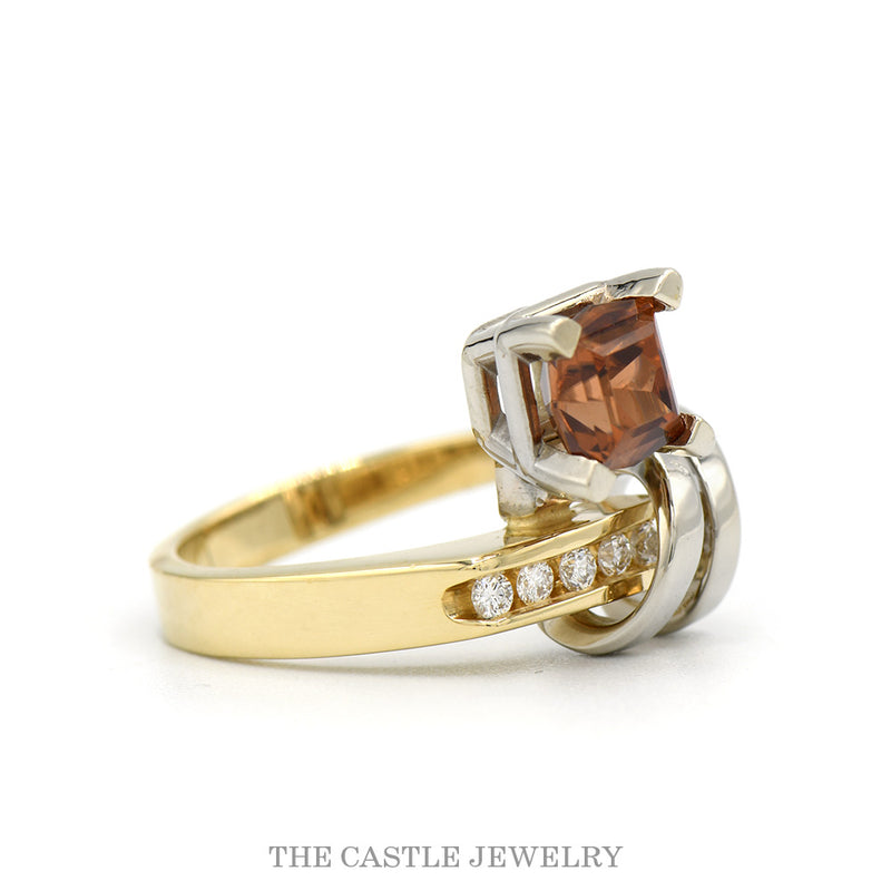 Side profile of the 14k yellow gold citrine freeform ring