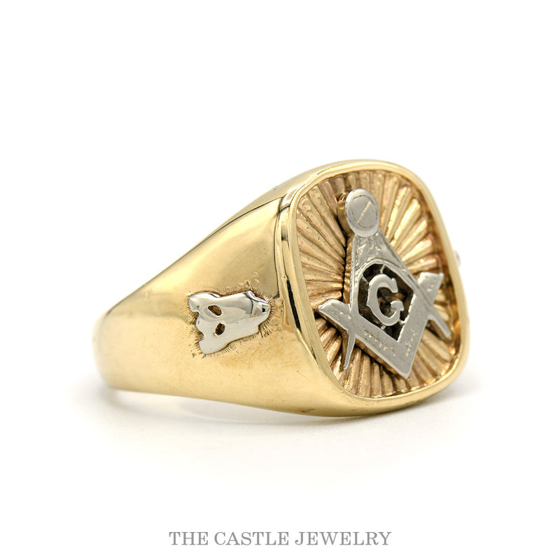 Front-facing view of the 14k two-tone Masonic ring