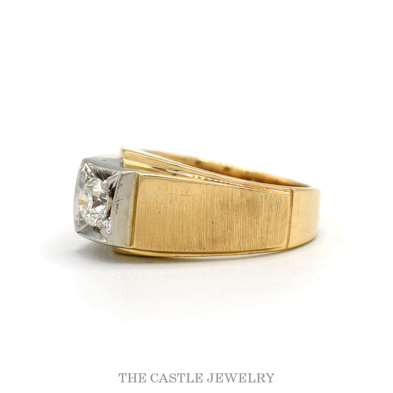 Side profile of the 14k yellow gold men's diamond solitaire