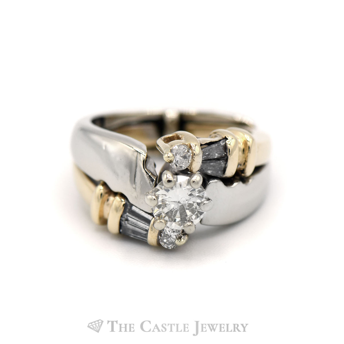 Two Toned Bridal Set with Baguette and Round Diamonds in 14KT