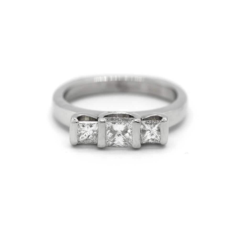 Modern Style Three Princess Cut Diamond Ring In Platinum