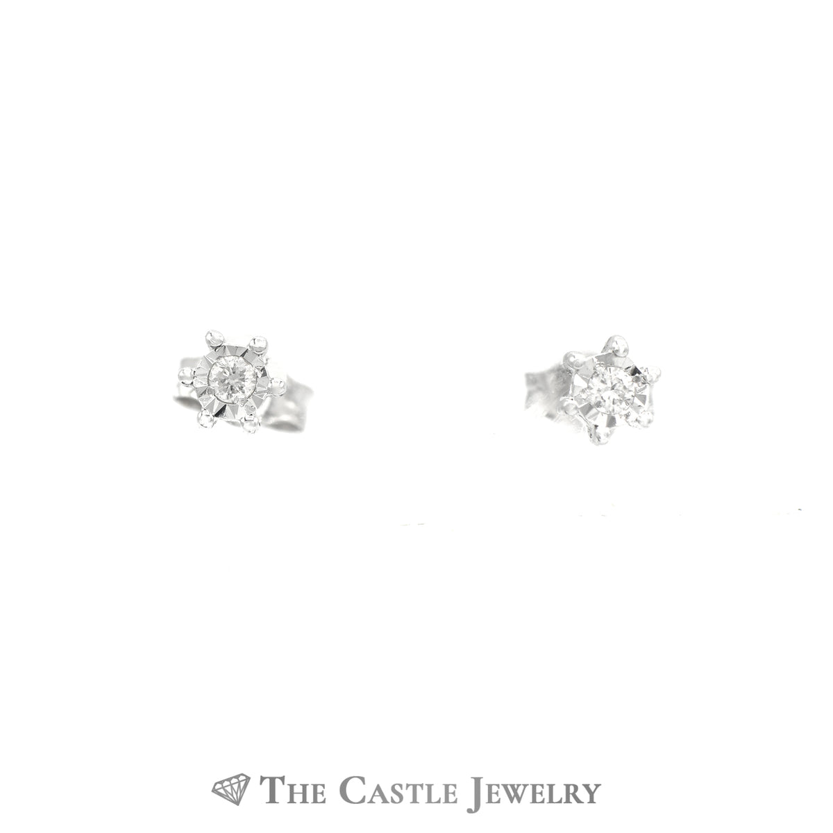 Round Diamond Stud Earrings in Round Illusion Mounting